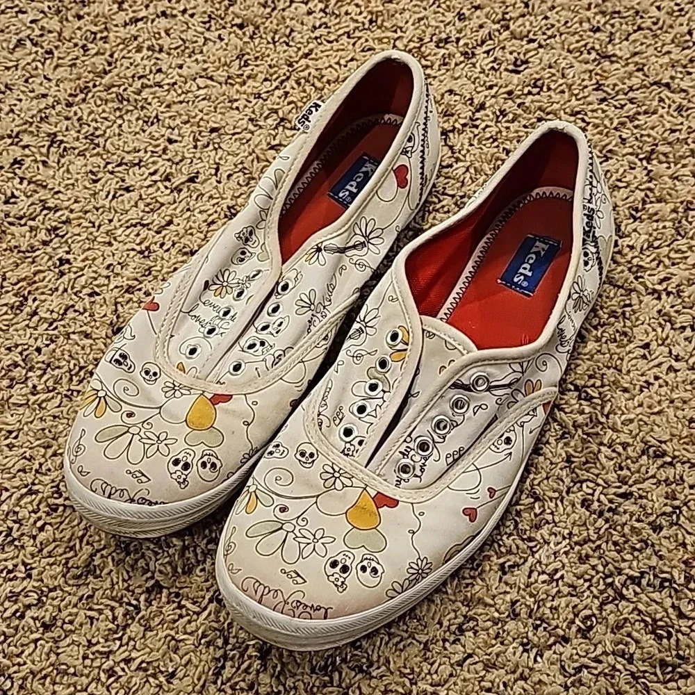 KEDS Women’s White Sugar Skull Squiggles Lo-Rise Sneakers! Cute!
